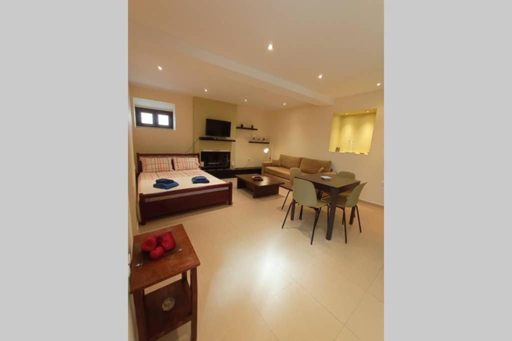 Afroditis'S & Makis'S Apartment Λεωνίδιο Εξωτερικό φωτογραφία