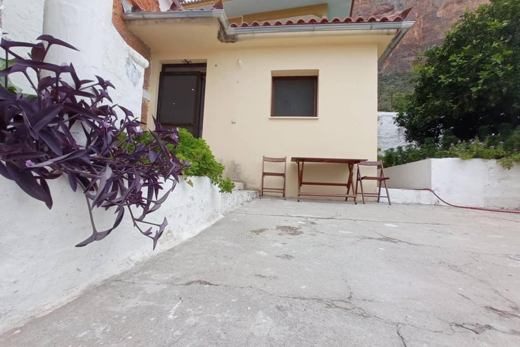 Afroditis'S & Makis'S Apartment Λεωνίδιο Εξωτερικό φωτογραφία