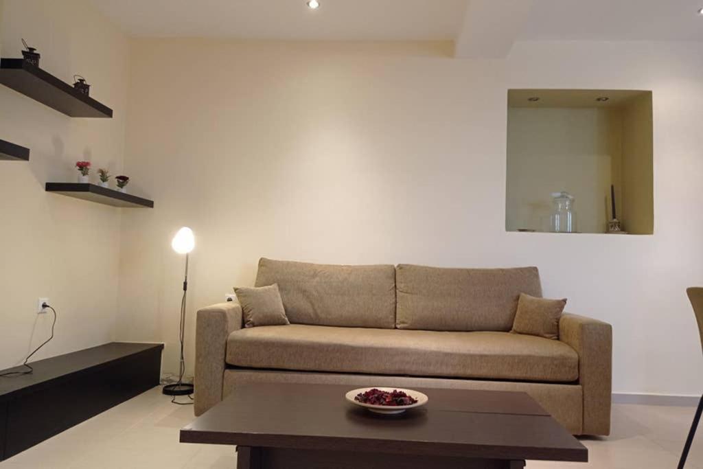 Afroditis'S & Makis'S Apartment Λεωνίδιο Εξωτερικό φωτογραφία